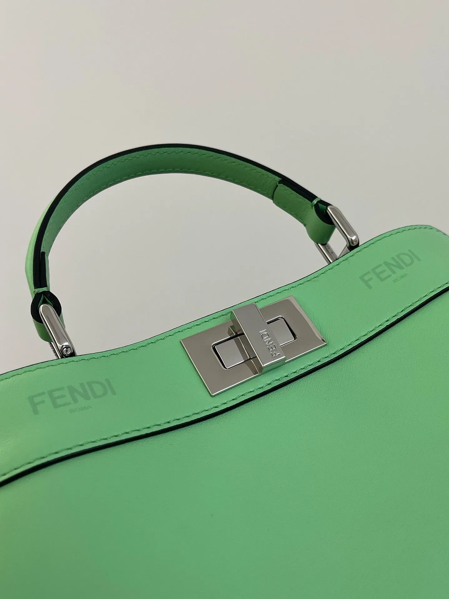 FF191 Peekaboo ISeeU Petite / HIGHEST QUALITY VERSION / 6.1x4.3x7.9inch