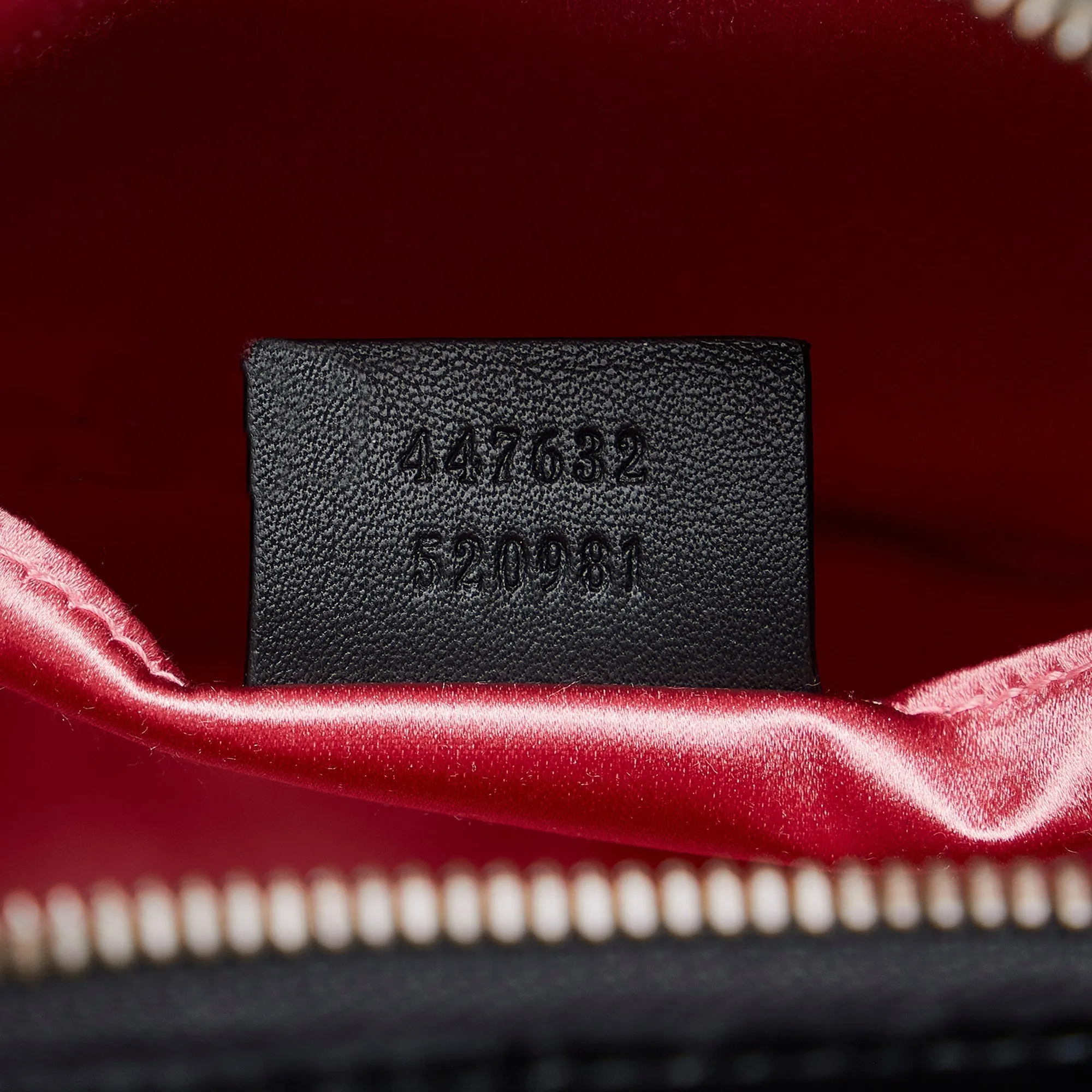 GUCCI GG Marmont Velvet Crossbody Crossbody Bag