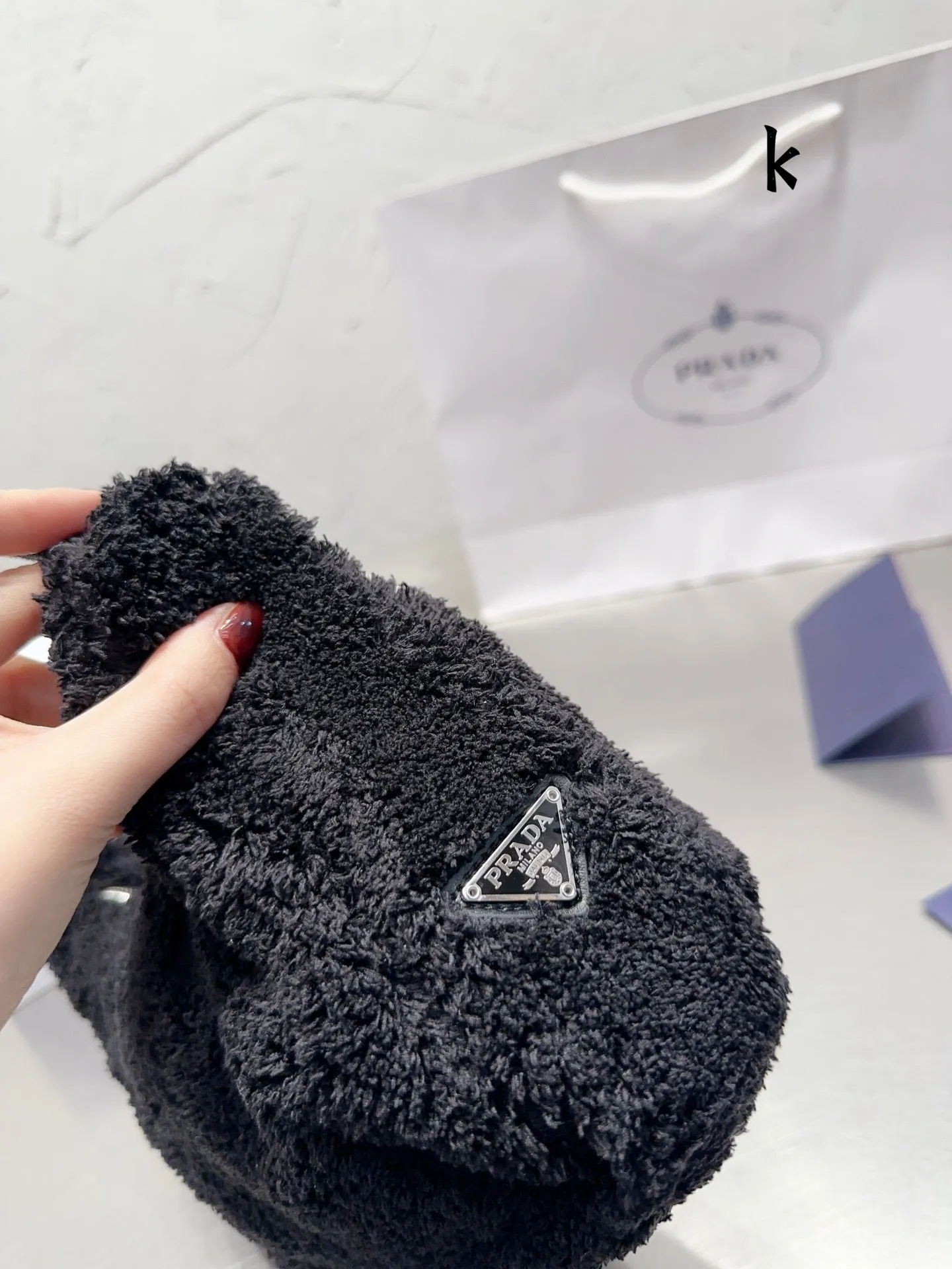 PD180 Shearling mini-bag / 9x7.1x2.4inch